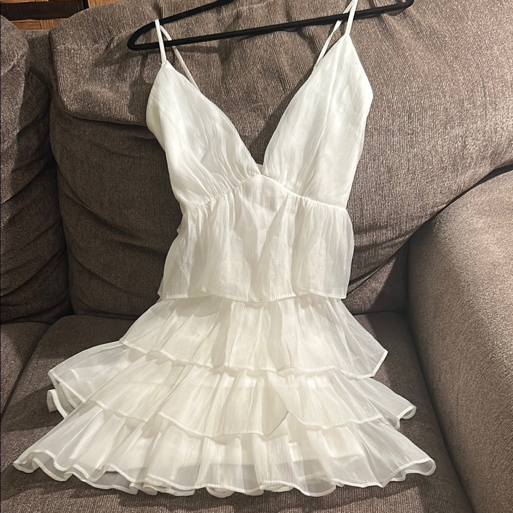 Elegant White Tiered Dress lulus size L